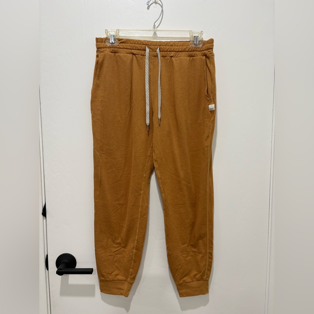 Vuori Men's Brown Joggers